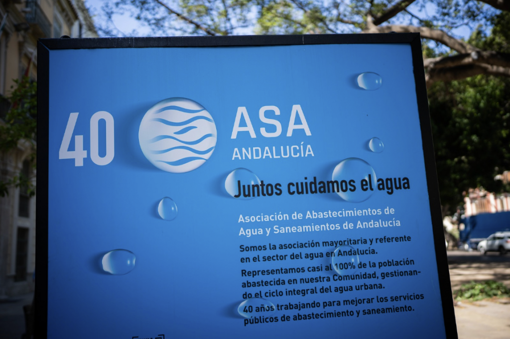 Emasa apuesta por la ejecución de obras de renovación de redes sin necesidad de abrir zanjas en la vía pública para minimizar las afectaciones a la ciudadanía y reducir costes